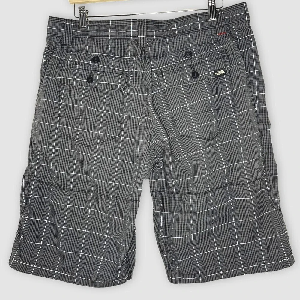 The North Face Mens Shorts 38 Grey Plaid Reflective Flat Front Button Fly Casual